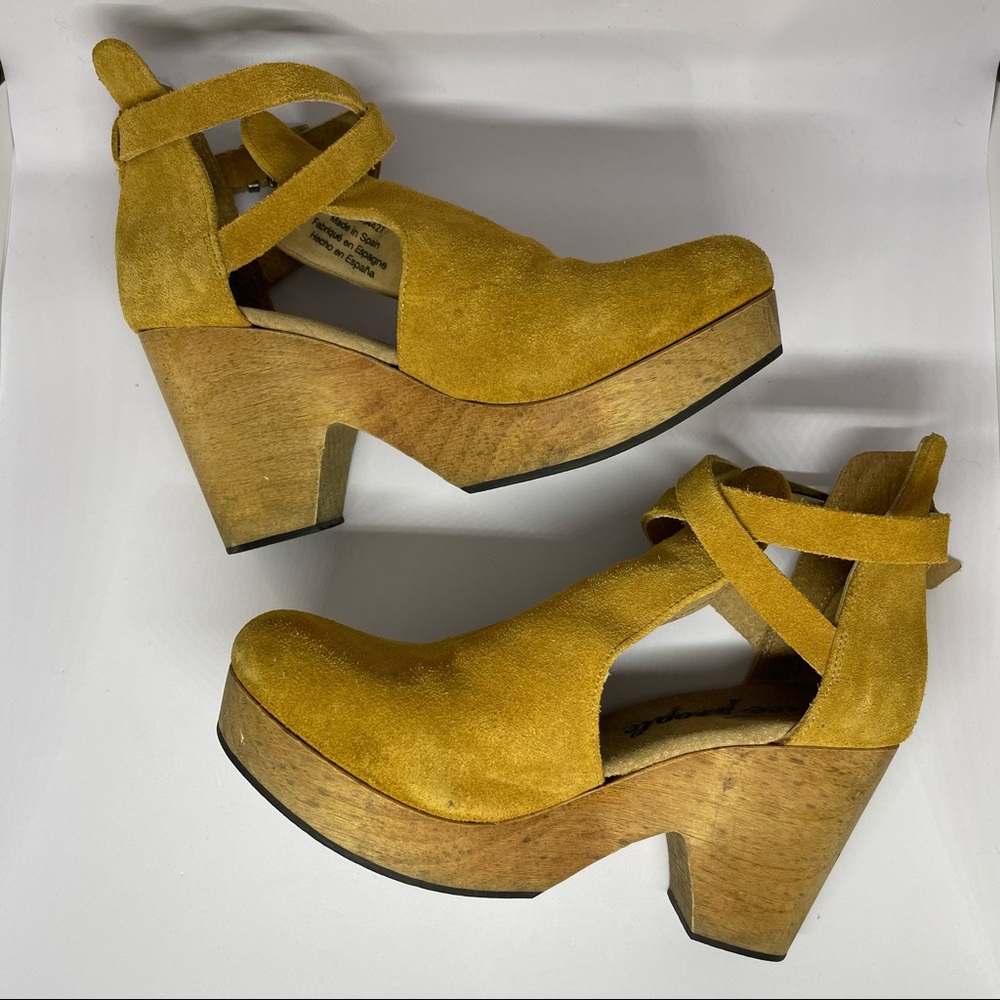 Free People Womens Yellow Taupe Suede Cedar Clog Shoes Size US 7/ 37 - Picture 6 of 15